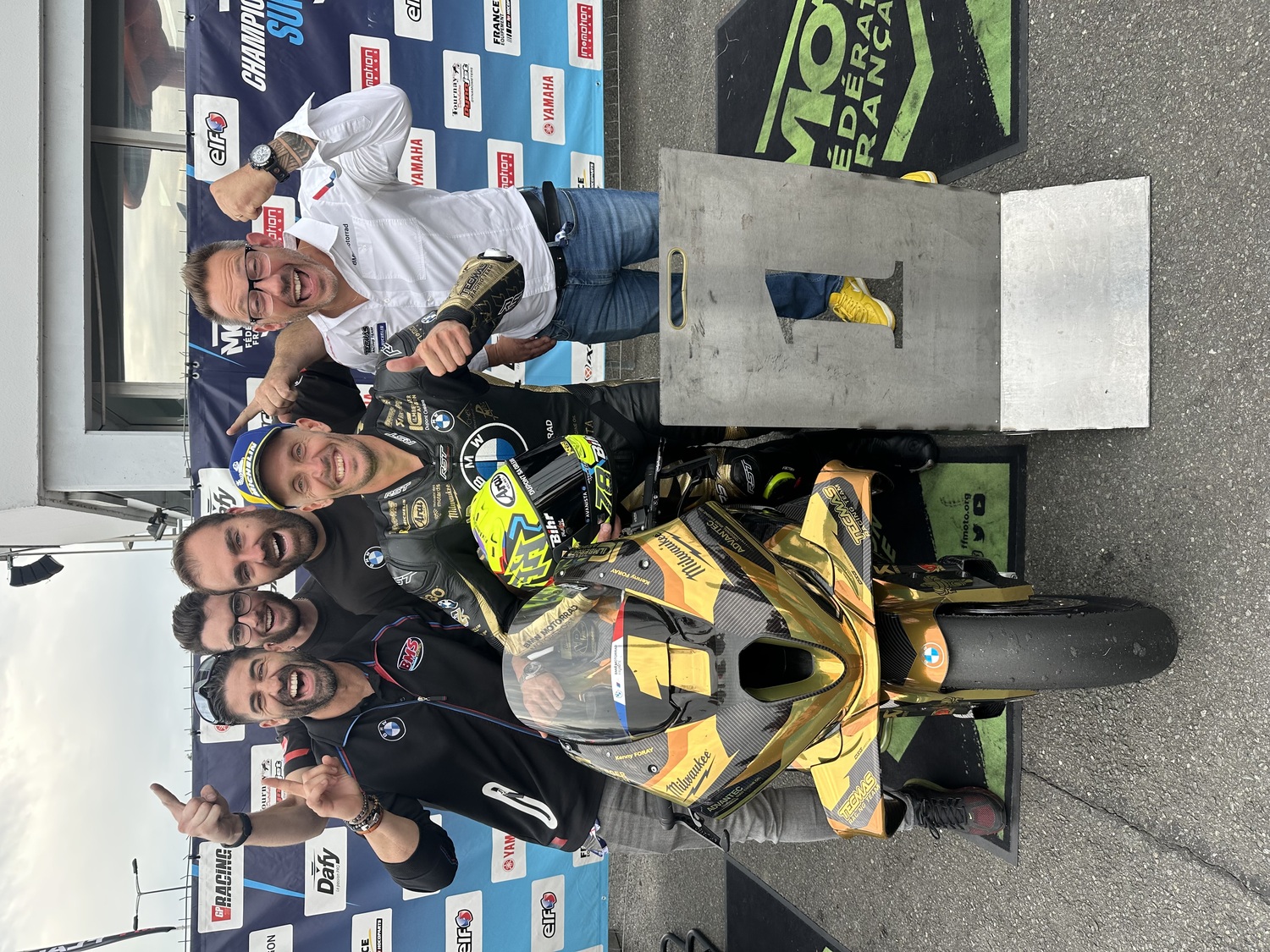 kenny podium