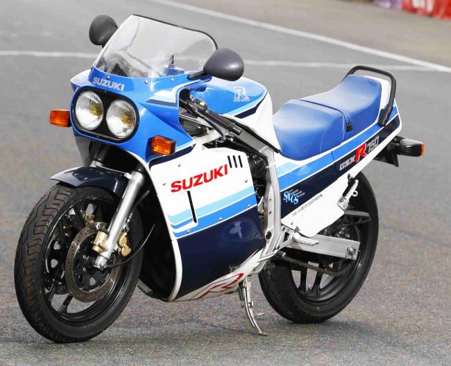 Suzuki-750-GSXR.jpg