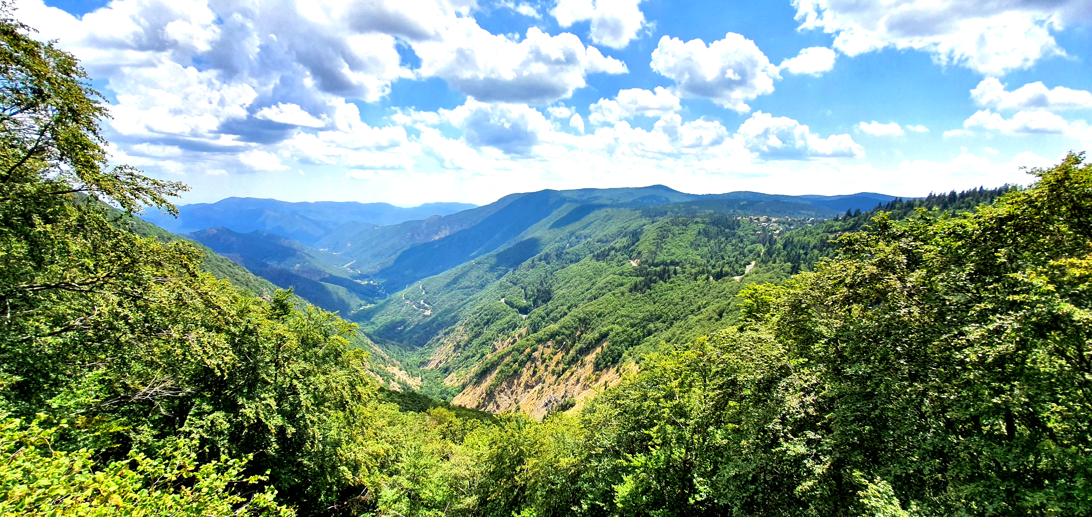 Le mont Aigoual dans les Cévennes, balade moto en septembre