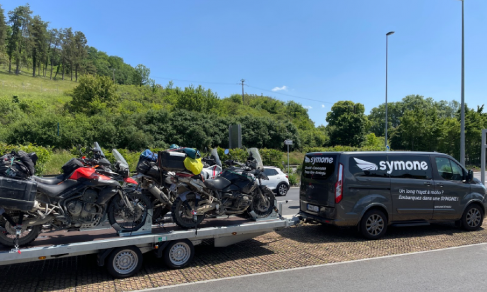 Symone, la solution de transport moto pour vos voyages