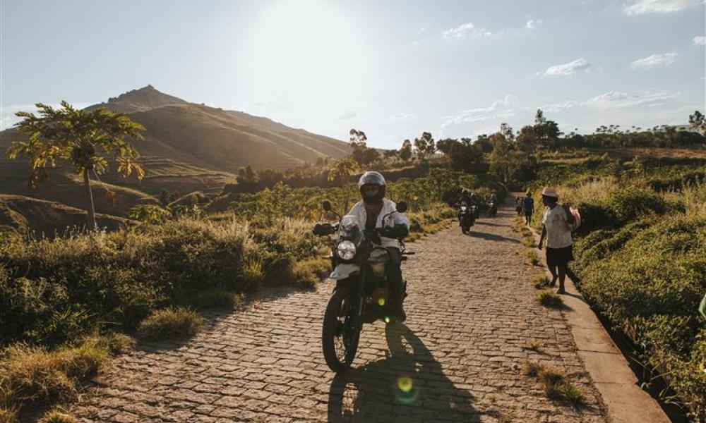 paysage moto madgascar